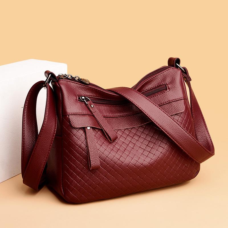 Middle-aged Handbag Embossed Diamond Pattern Shoulder Bag 2025 New Multi-layer Soft Leather Solid Color Large-capacity Multi-pocket Crossbody Bag синій
Middle-aged Handbag Embossed Diamond Pattern Shoulder Bag 2025 New Multi-layer Soft Leather Solid Color Large-capacity Multi-pocket Crossbody Bag синій