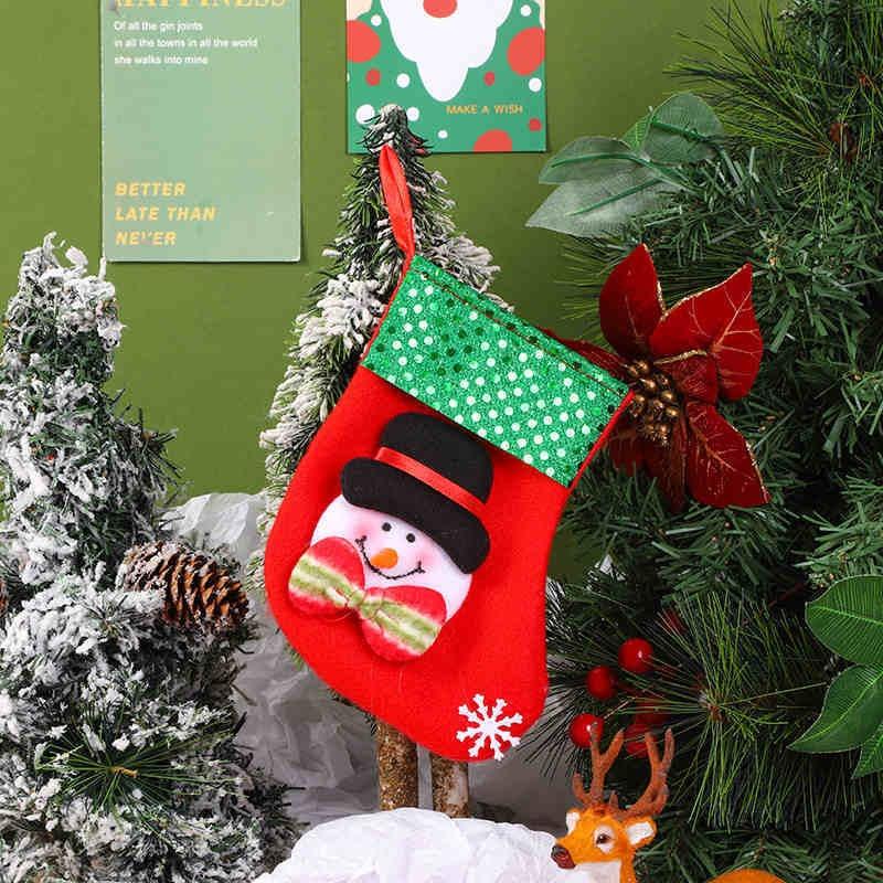 Cartoon fabric Christmas socks Old man snowman pattern socks Christmas tree hanging decoration Christmas Day decoration supplies
Cartoon fabric Christmas socks Old man snowman pattern socks Christmas tree hanging decoration Christmas Day decoration supplies