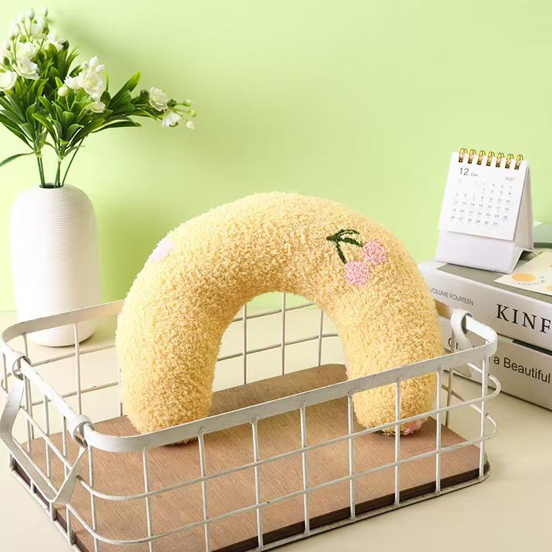Soft Pet Pillow & Blanket for Cats and Small Dogs 27x17x6 cm
Soft Pet Pillow & Blanket for Cats and Small Dogs 27x17x6 cm