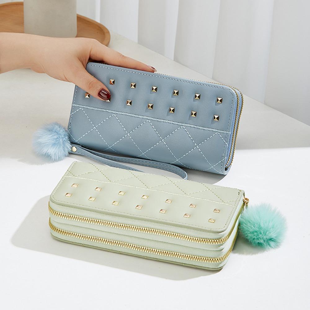 Soft Plush Ball Woman Clutch Wallet Rivets Square Card Bag Portable Women Long Purse Travel Black Short
Soft Plush Ball Woman Clutch Wallet Rivets Square Card Bag Portable Women Long Purse Travel Black Short