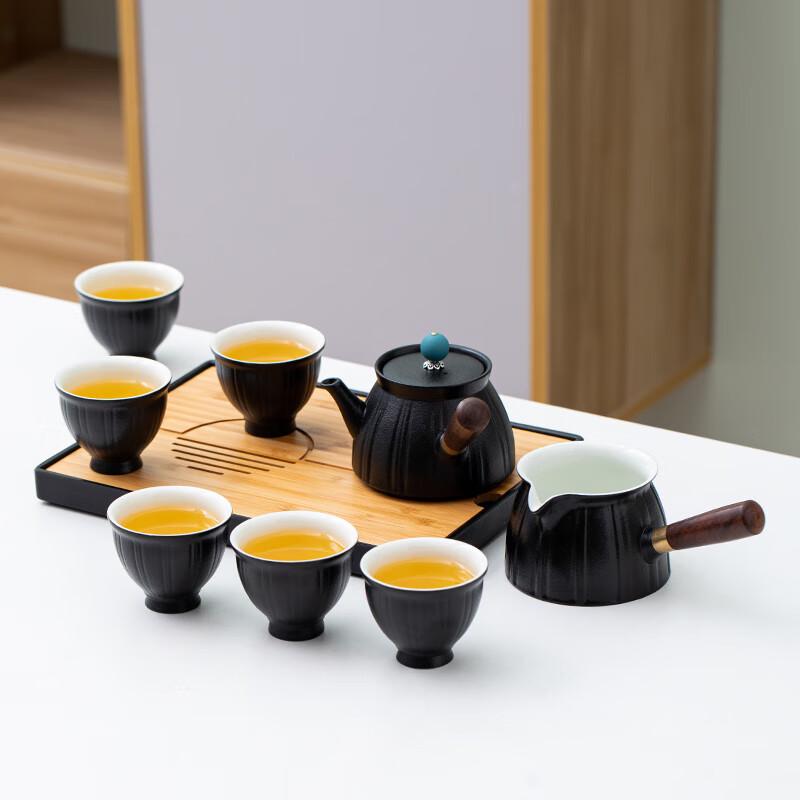Dàrùnyáo Twelve O clock Slow Ceramic Tea Set
Dàrùnyáo Twelve O clock Slow Ceramic Tea Set