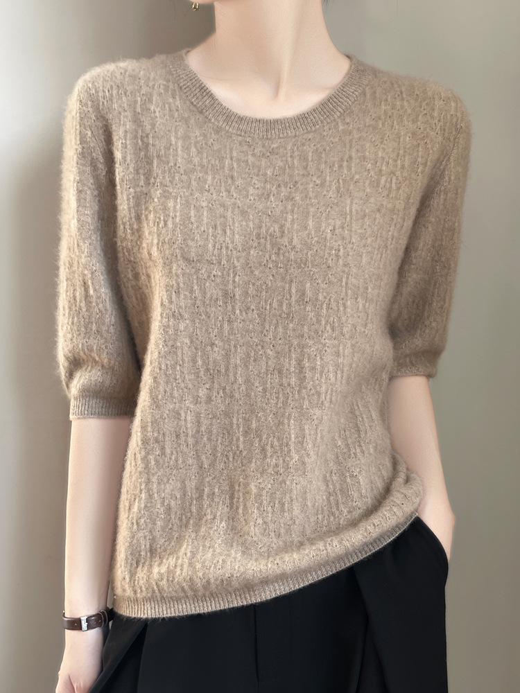 Women s Early Spring Jacquard Knitwear: Seven-Sleeve, Round Neck Openwork Short-Sleeve T-Shirt for Autumn and Spring Large
Women s Early Spring Jacquard Knitwear: Seven-Sleeve, Round Neck Openwork Short-Sleeve T-Shirt for Autumn and Spring Large