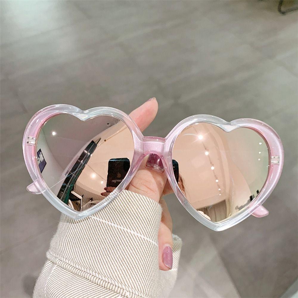 Поляризовані сонцезахисні окуляри Candy Color Heart Party Beach Love Shaped Shades для жінок C30
Поляризовані сонцезахисні окуляри Candy Color Heart Party Beach Love Shaped Shades для жінок C30