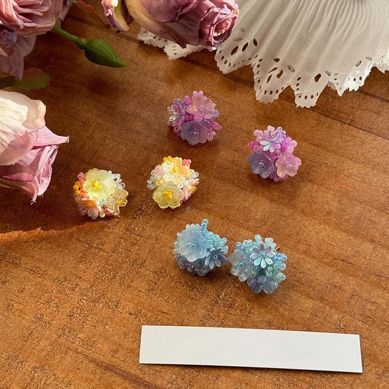 Dopamine summer flower stud earrings small fresh and sweet girl heart earrings women ins wind atmosphere earrings
Dopamine summer flower stud earrings small fresh and sweet girl heart earrings women ins wind atmosphere earrings