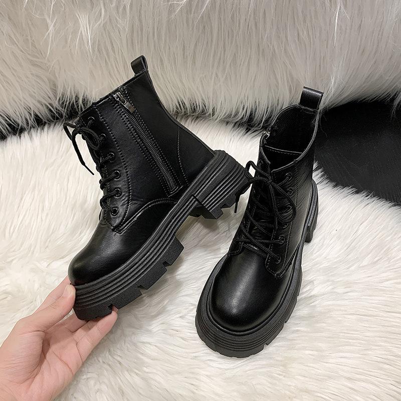 Martin boots women s autumn and winter 2024 new platform British style boots retro round head thick heel lace-up zipper short boots 35 чёрный
Martin boots women s autumn and winter 2024 new platform British style boots retro round head thick heel lace-up zipper short boots 35 чёрный