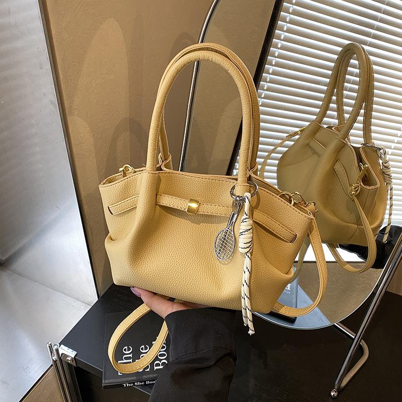 Портативная сумка-тоут женская для поездок на работу, на плечо, сумка-мессенджер No pendant жёлтый
Портативная сумка-тоут женская для поездок на работу, на плечо, сумка-мессенджер No pendant жёлтый