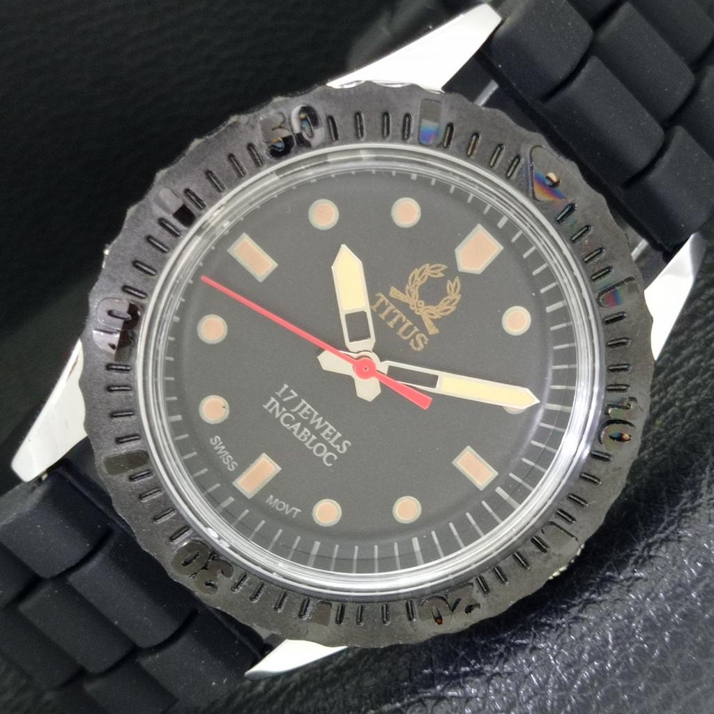 HAND-WINDING VINTAGE TITUS SWISS MENS TURNABLE BEZEL BLACK DIAL WATCH a700008-5 R201-a700008
HAND-WINDING VINTAGE TITUS SWISS MENS TURNABLE BEZEL BLACK DIAL WATCH a700008-5 R201-a700008