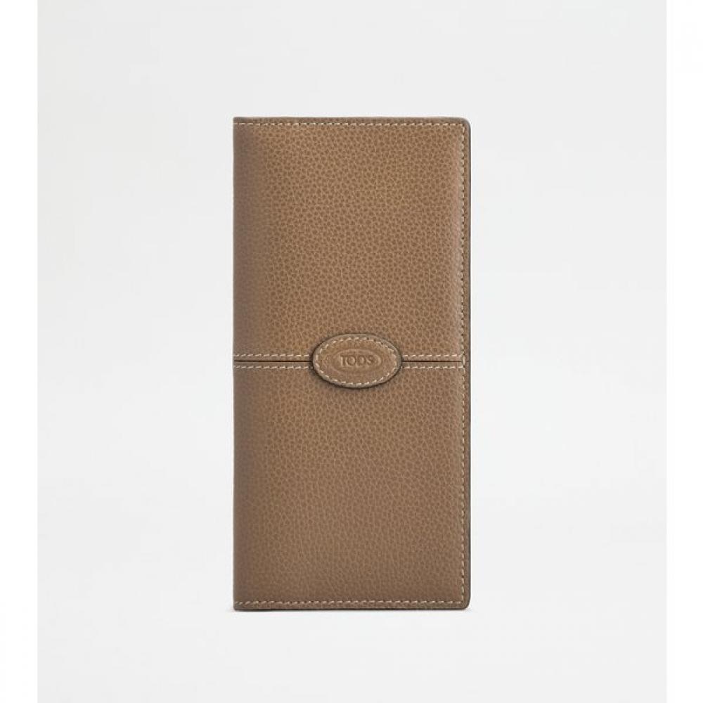 Tod S Vertical Card Holder xawdbnf9400xSoc413 Single option
Tod S Vertical Card Holder xawdbnf9400xSoc413 Single option