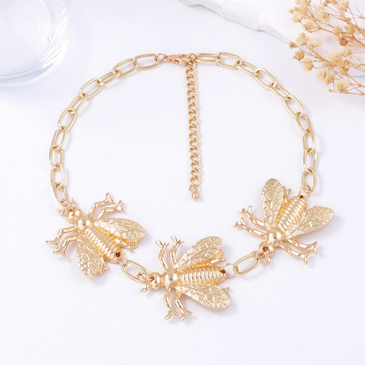 Модное ожерелье для женских украшений золотой
Модное ожерелье для женских украшений золотой