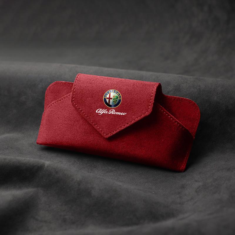 2026 Hot Alfa Romeo Fashion For Alfa Romeo Giulietta 940 Car Sun Visor Convenient Storage Glasses Holder Multifunction Sunglasse червоний
2026 Hot Alfa Romeo Fashion For Alfa Romeo Giulietta 940 Car Sun Visor Convenient Storage Glasses Holder Multifunction Sunglasse червоний