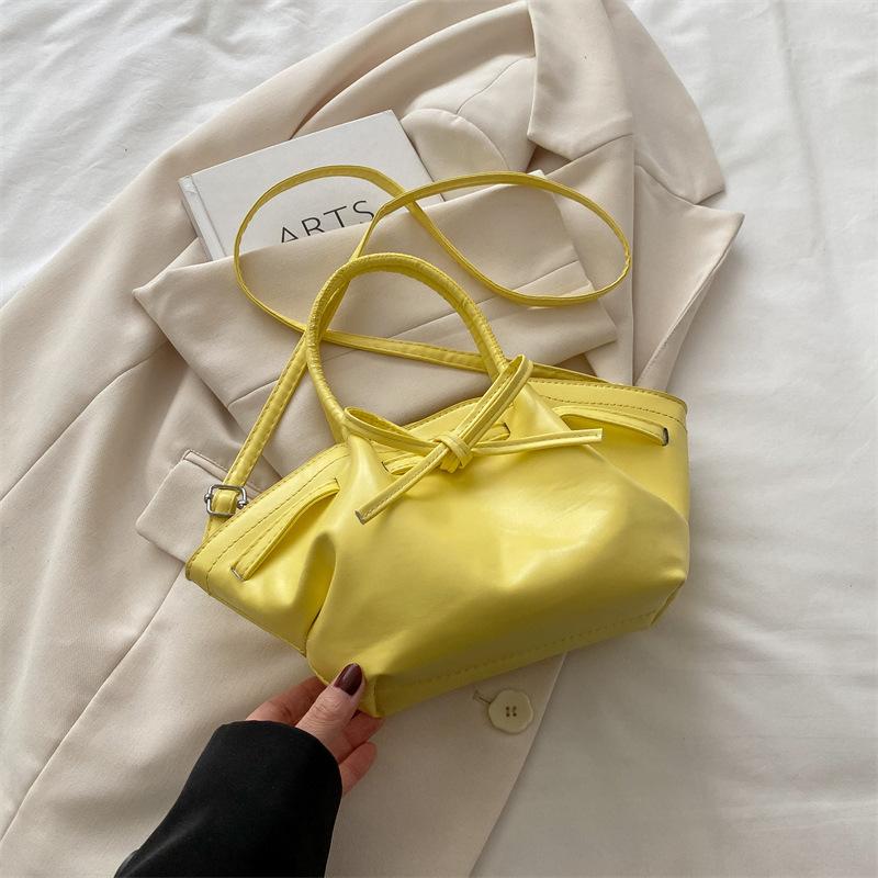 Национальная портативная сумка-корзина для овощей женская весна 2025 новая модная модная сумка-ведро с бантом сумка-мессенджер жёлтый
Национальная портативная сумка-корзина для овощей женская весна 2025 новая модная модная сумка-ведро с бантом сумка-мессенджер жёлтый