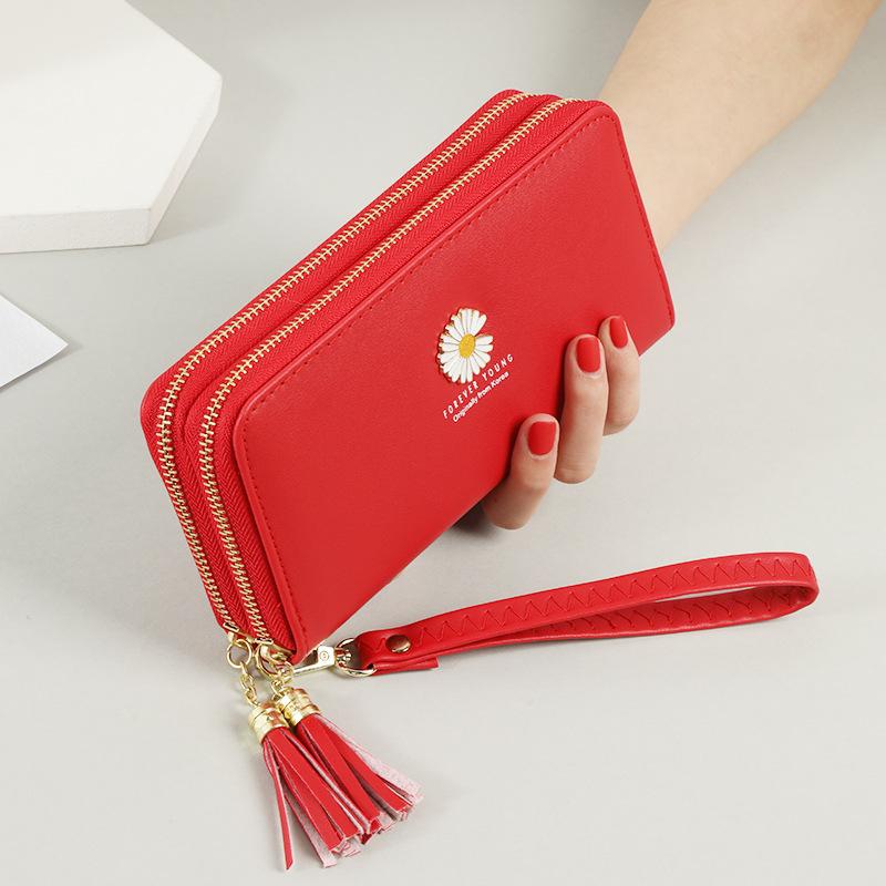 Wallet Korean version for women, long and large capacity handbag, small daisy double-layer zipper simple phone bag красный
Wallet Korean version for women, long and large capacity handbag, small daisy double-layer zipper simple phone bag красный