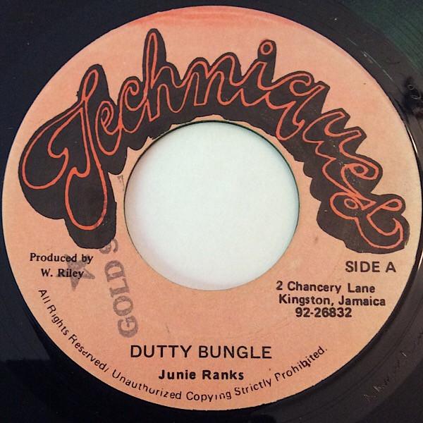 7inch Record JUNIE RANKS - Dutty Bungle NONE Techniques Jamaica Reggae, Ska & Dub Used
7inch Record JUNIE RANKS - Dutty Bungle NONE Techniques Jamaica Reggae, Ska & Dub Used