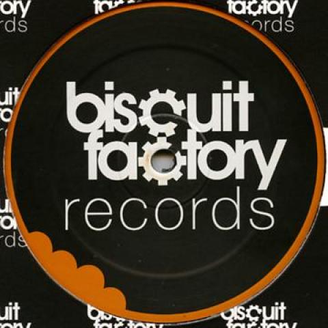 12inch Record DISMANTLE - Clone / Last Line; Get On It BFR006 Biscuit Factory 2011 UK Dance & Electronica
12inch Record DISMANTLE - Clone / Last Line; Get On It BFR006 Biscuit Factory 2011 UK Dance & Electronica