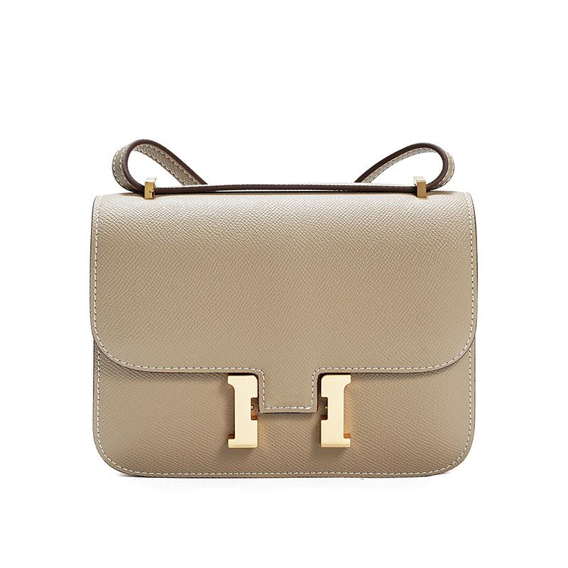 Cowhide bag versatile messenger bag, underarm leather simple girls high-end summer shoulder bag
Cowhide bag versatile messenger bag, underarm leather simple girls high-end summer shoulder bag