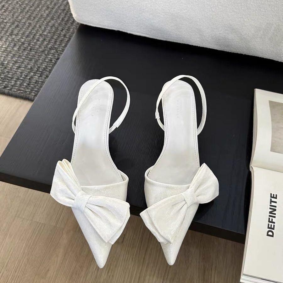Buckle strap pointed high heels women s spring and summer new French fashion black bow bag head sandals 35
Buckle strap pointed high heels women s spring and summer new French fashion black bow bag head sandals 35