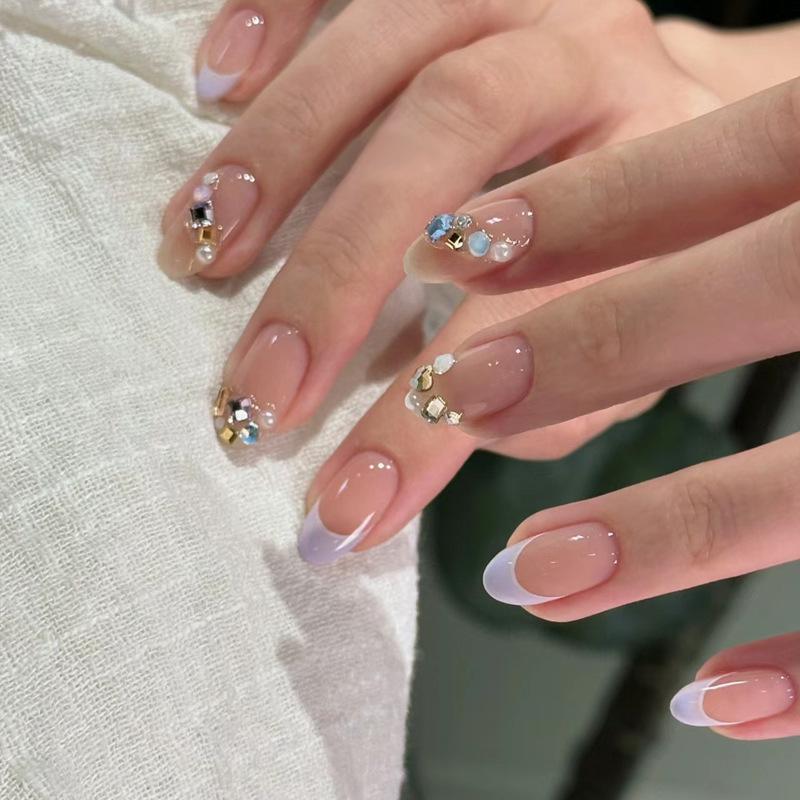 Water Drop French Rhinestone Nail Art Patches - Stylish Fake Nails with Irregular Design
Water Drop French Rhinestone Nail Art Patches - Stylish Fake Nails with Irregular Design
