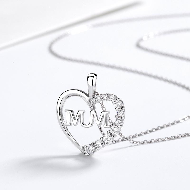 European & American 925 Sterling Silver Zircon Heart Necklace - Women s Niche Clavicle Chain 925 Silver
European & American 925 Sterling Silver Zircon Heart Necklace - Women s Niche Clavicle Chain 925 Silver