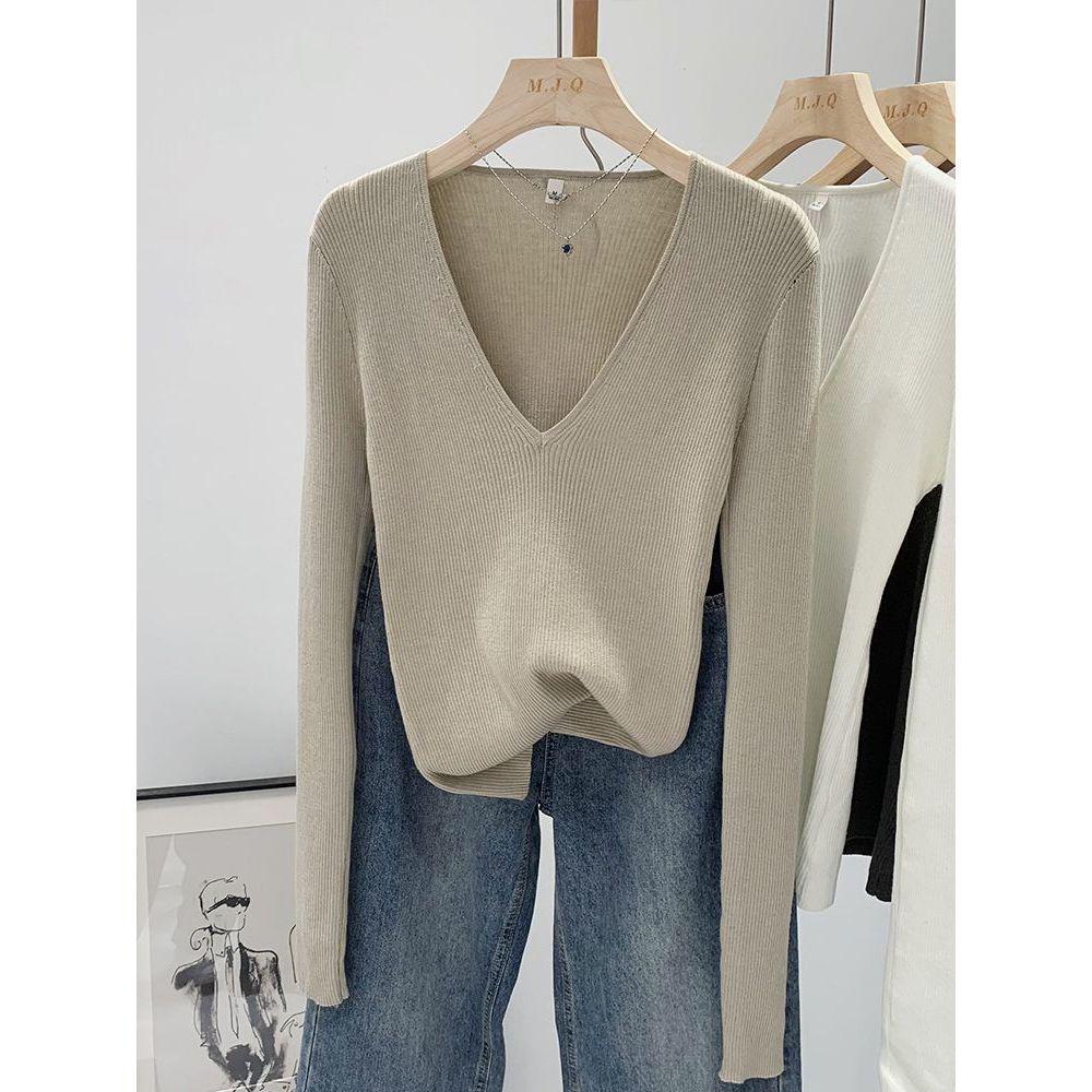 Women s V-neck Knitted Sweater - Autumn & Winter Long-Sleeved Base Top One Size
Women s V-neck Knitted Sweater - Autumn & Winter Long-Sleeved Base Top One Size