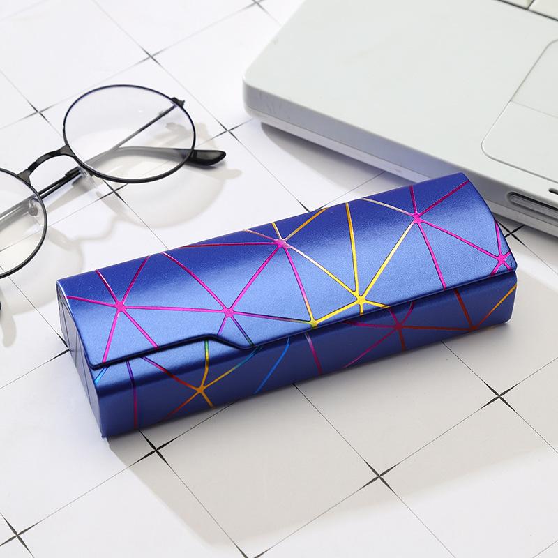 Desk Organizer Pen Holder and Eyeglass Case Multifunctional Desktop Storage Container for Office and Home Use with Compact Design One Size синій
Desk Organizer Pen Holder and Eyeglass Case Multifunctional Desktop Storage Container for Office and Home Use with Compact Design One Size синій
