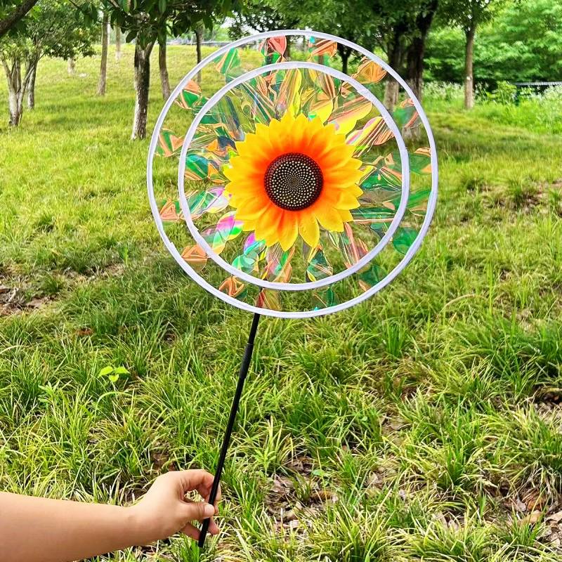 Красочная двухслойная вертушка-подсолнух – Фестивальная и уличная декоративная игрушка
Красочная двухслойная вертушка-подсолнух – Фестивальная и уличная декоративная игрушка