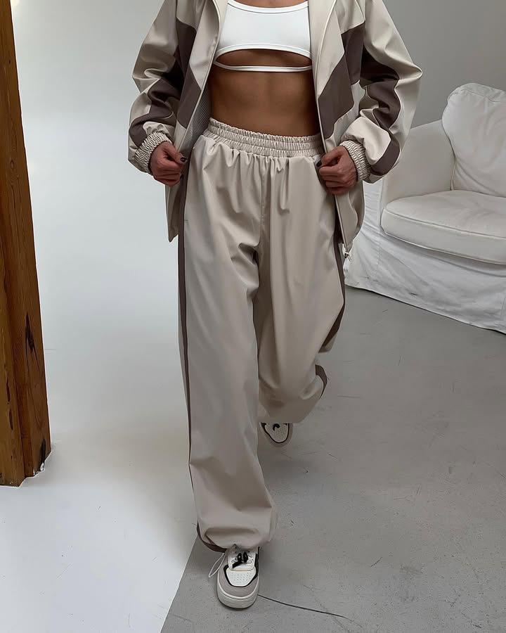 Grey White Side Stripe Zip Up Jacket and Wide Leg Pants Tracksuit Set XL хакі
Grey White Side Stripe Zip Up Jacket and Wide Leg Pants Tracksuit Set XL хакі