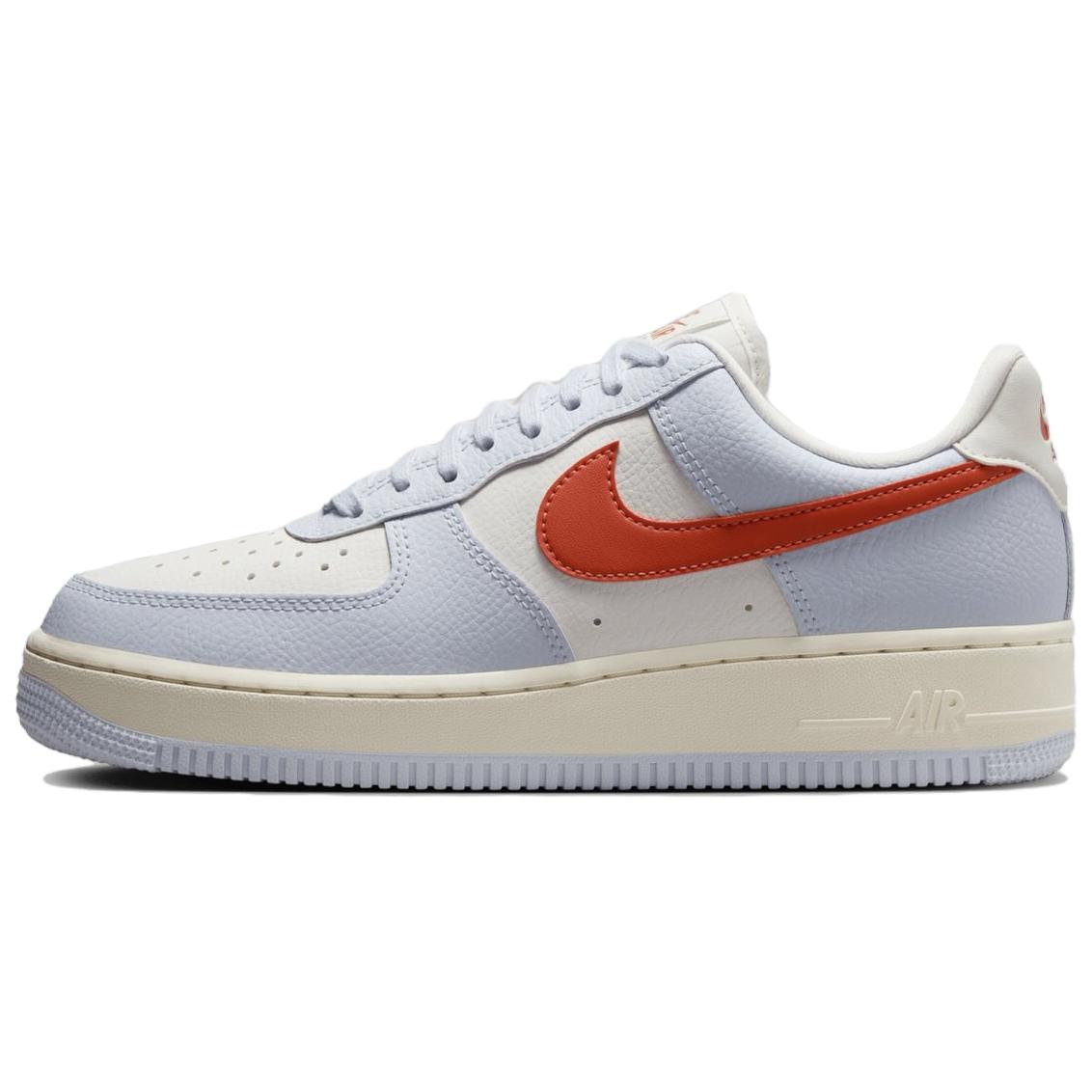 Nike Air Force 1 Low 07 Football Grey Vintage Coral (Women s) 36.5
Nike Air Force 1 Low 07 Football Grey Vintage Coral (Women s) 36.5