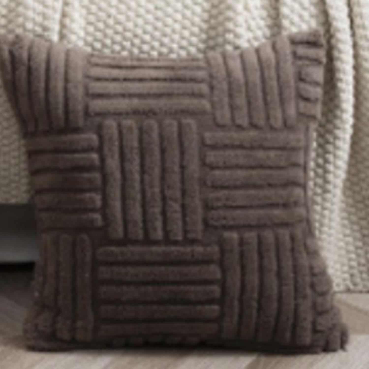 2pcs, Soft Corduroy Aesthetic Throw Pillow Covers, 18in*18in, Farmhouse Corduroy Striped Patchwork Windmill Textured Square Cushion Covers 2pcs 45X45 without core темно-коричневого
2pcs, Soft Corduroy Aesthetic Throw Pillow Covers, 18in*18in, Farmhouse Corduroy Striped Patchwork Windmill Textured Square Cushion Covers 2pcs 45X45 without core темно-коричневого