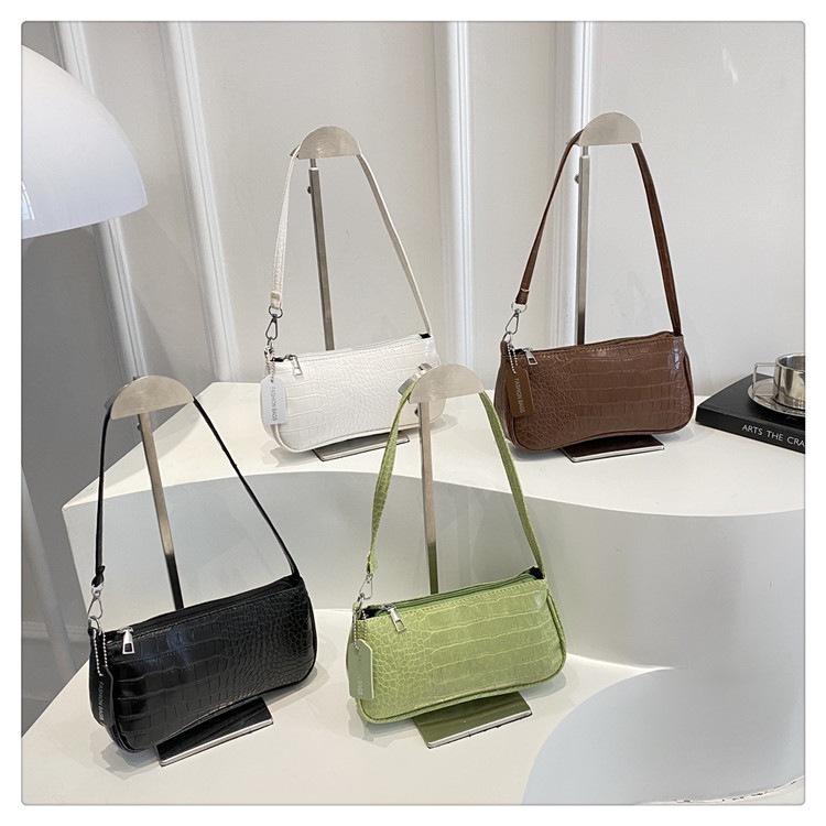 Niche design versatile crocodile pattern baguette bag retro armpit bag new portable shoulder bag чёрный
Niche design versatile crocodile pattern baguette bag retro armpit bag new portable shoulder bag чёрный