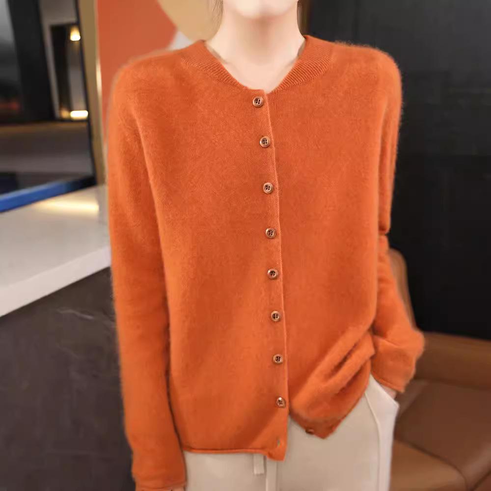 2024 Women s Loose V-Neck Pure Wool Knit Cardigan - Autumn/Winter Plus Size French Style Outerwear XL
2024 Women s Loose V-Neck Pure Wool Knit Cardigan - Autumn/Winter Plus Size French Style Outerwear XL