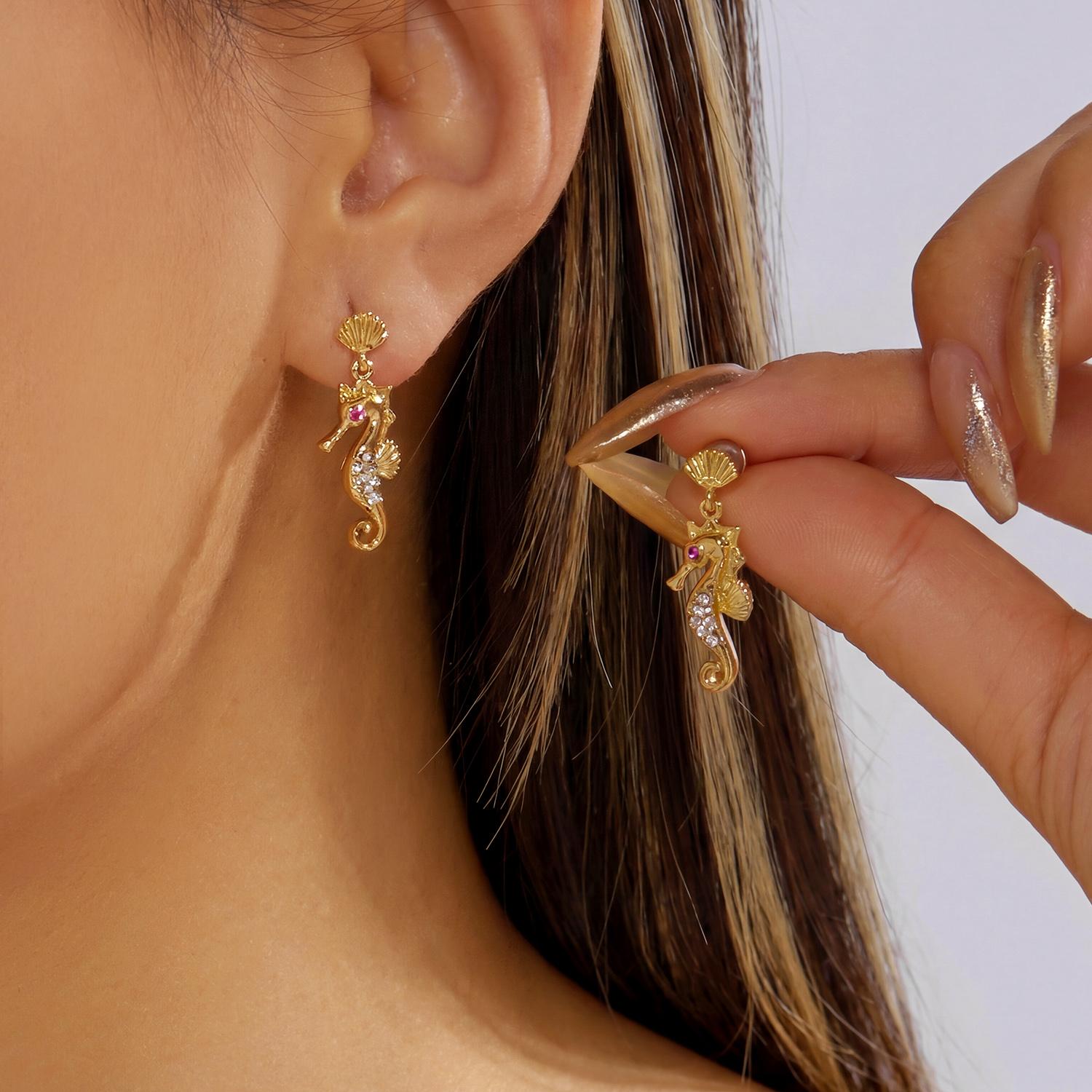 Simple Small Heart Drop Earrings for Women Creative Gold Color Enamel Fish Earrings Bohemia Beach Summer Holiday Jewelry
Simple Small Heart Drop Earrings for Women Creative Gold Color Enamel Fish Earrings Bohemia Beach Summer Holiday Jewelry