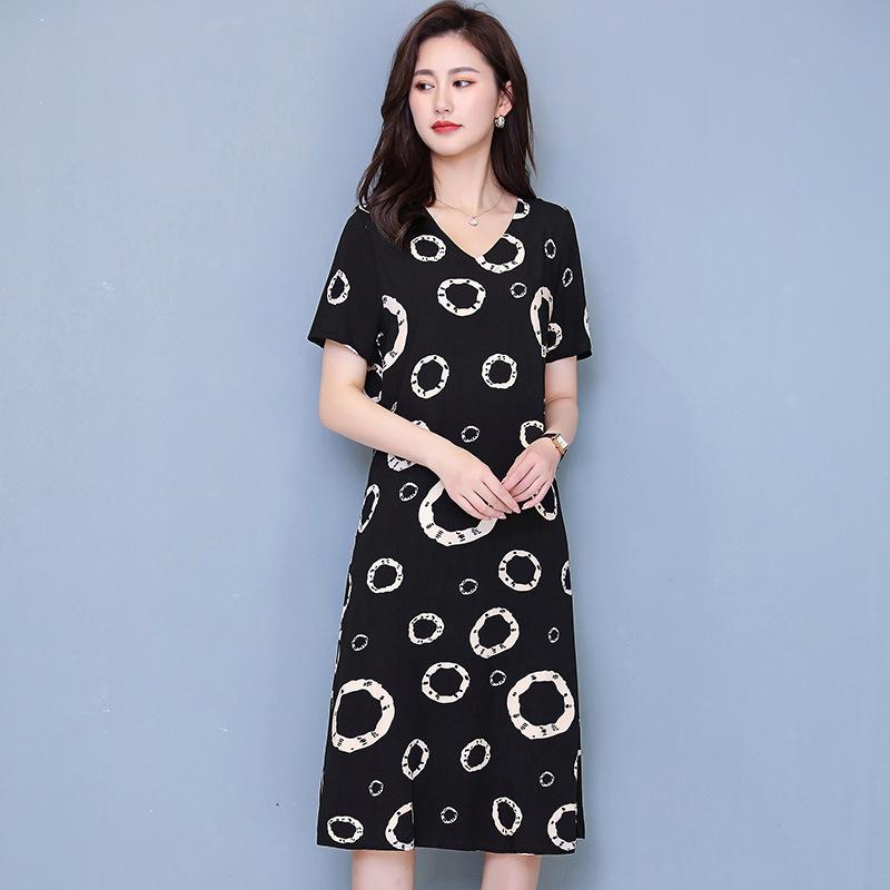 Summer 2023 Cotton & Silk Long Dress: Women s Loose Fit, Slimming, Belly-Covering Style 4XL (140-155 lbs)
Summer 2023 Cotton & Silk Long Dress: Women s Loose Fit, Slimming, Belly-Covering Style 4XL (140-155 lbs)