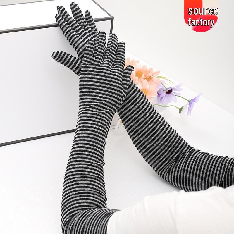Pure Cotton Breathable Sunshade Full Finger Arm Gloves for Driving & Cycling One Size
Pure Cotton Breathable Sunshade Full Finger Arm Gloves for Driving & Cycling One Size