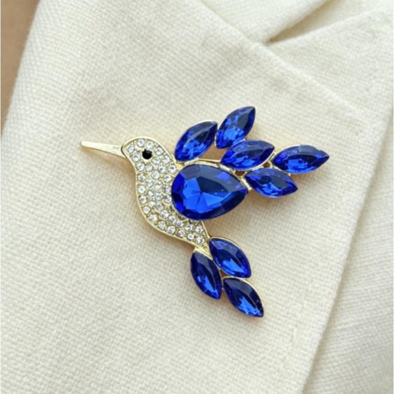 New Shiny Rhinestone Crystal Parrot Bird Brooch Vintage Animal Badge Lapel Pin Suit Coat Dress Party Jewelry Accessories Gifts A2
New Shiny Rhinestone Crystal Parrot Bird Brooch Vintage Animal Badge Lapel Pin Suit Coat Dress Party Jewelry Accessories Gifts A2
