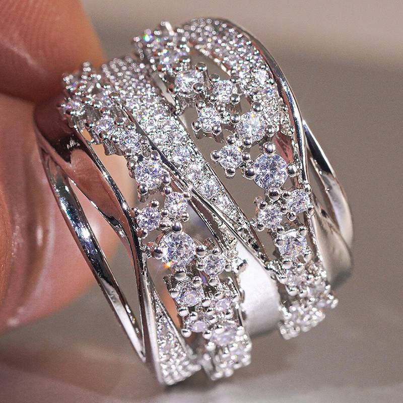 Huitan Wave Design Style Women Rings Luxury Wedding Party All Match Trend Finger Accessories Inlaid Bright CZ Engagement Jewelry 6
Huitan Wave Design Style Women Rings Luxury Wedding Party All Match Trend Finger Accessories Inlaid Bright CZ Engagement Jewelry 6