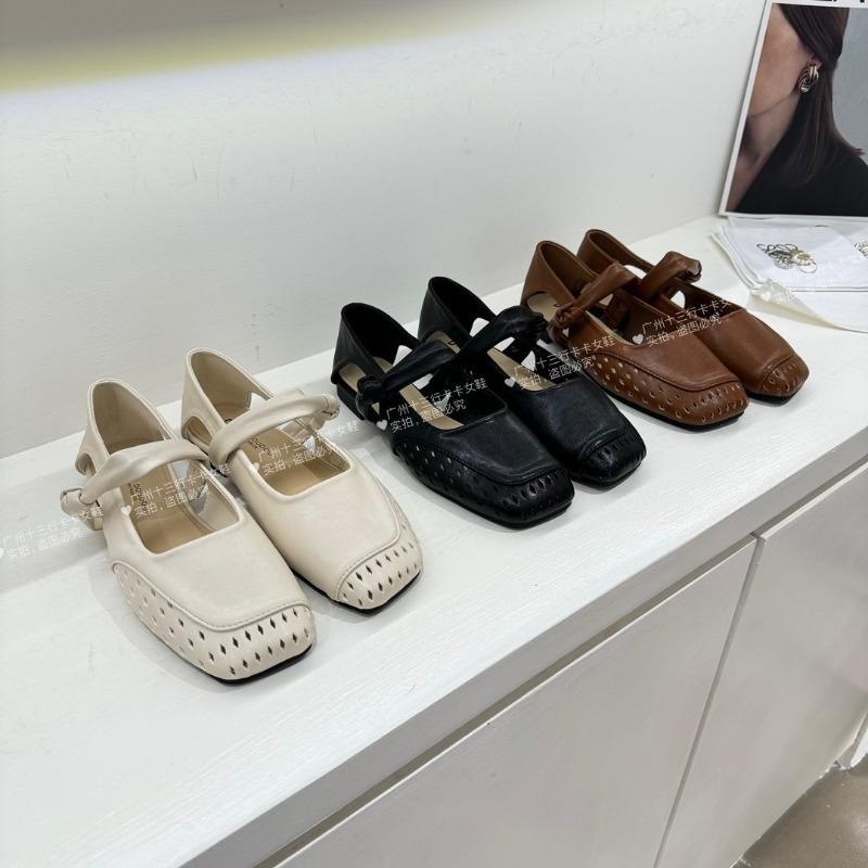 New Breathable Hollowed-out Flat Single Shoes Square-toed Low-heeled Sandals for Mom 40 бежевий
New Breathable Hollowed-out Flat Single Shoes Square-toed Low-heeled Sandals for Mom 40 бежевий