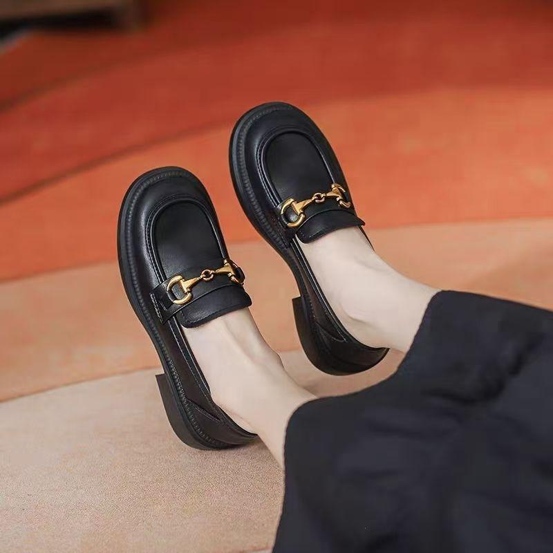 Женская кожаная обувь в британском стиле, женская повседневная обувь, высокое качество, металлическая отделка, обувь на толстой подошве, модные дизайнерские оксфорды 35 чёрный
Женская кожаная обувь в британском стиле, женская повседневная обувь, высокое качество, металлическая отделка, обувь на толстой подошве, модные дизайнерские оксфорды 35 чёрный