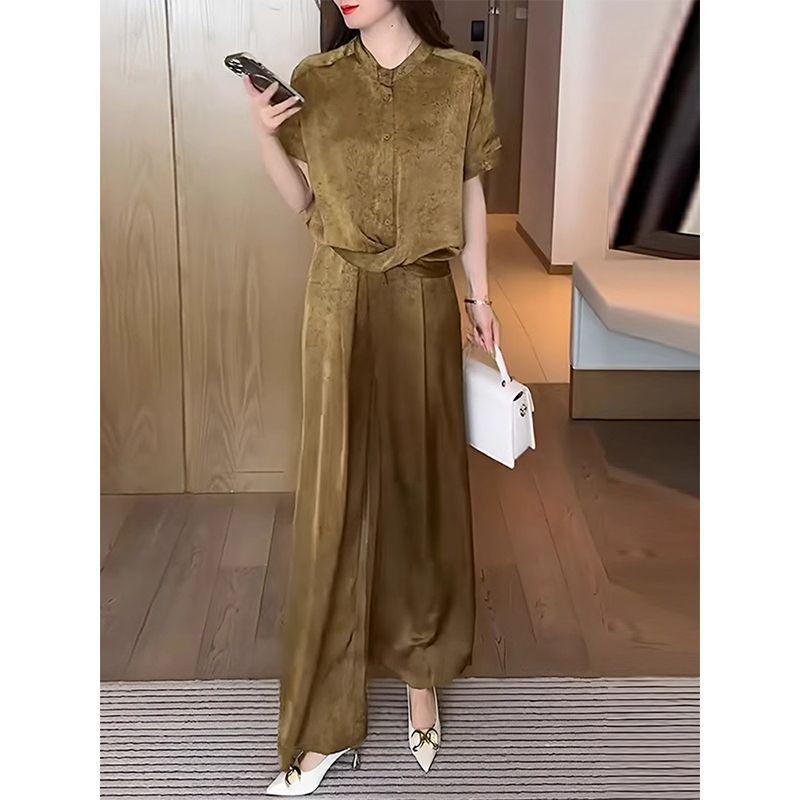 Chic Summer 2025 Women s Two-Piece Set: Short-Sleeved Top & Wide-Leg Pants M (85-100 lbs)
Chic Summer 2025 Women s Two-Piece Set: Short-Sleeved Top & Wide-Leg Pants M (85-100 lbs)