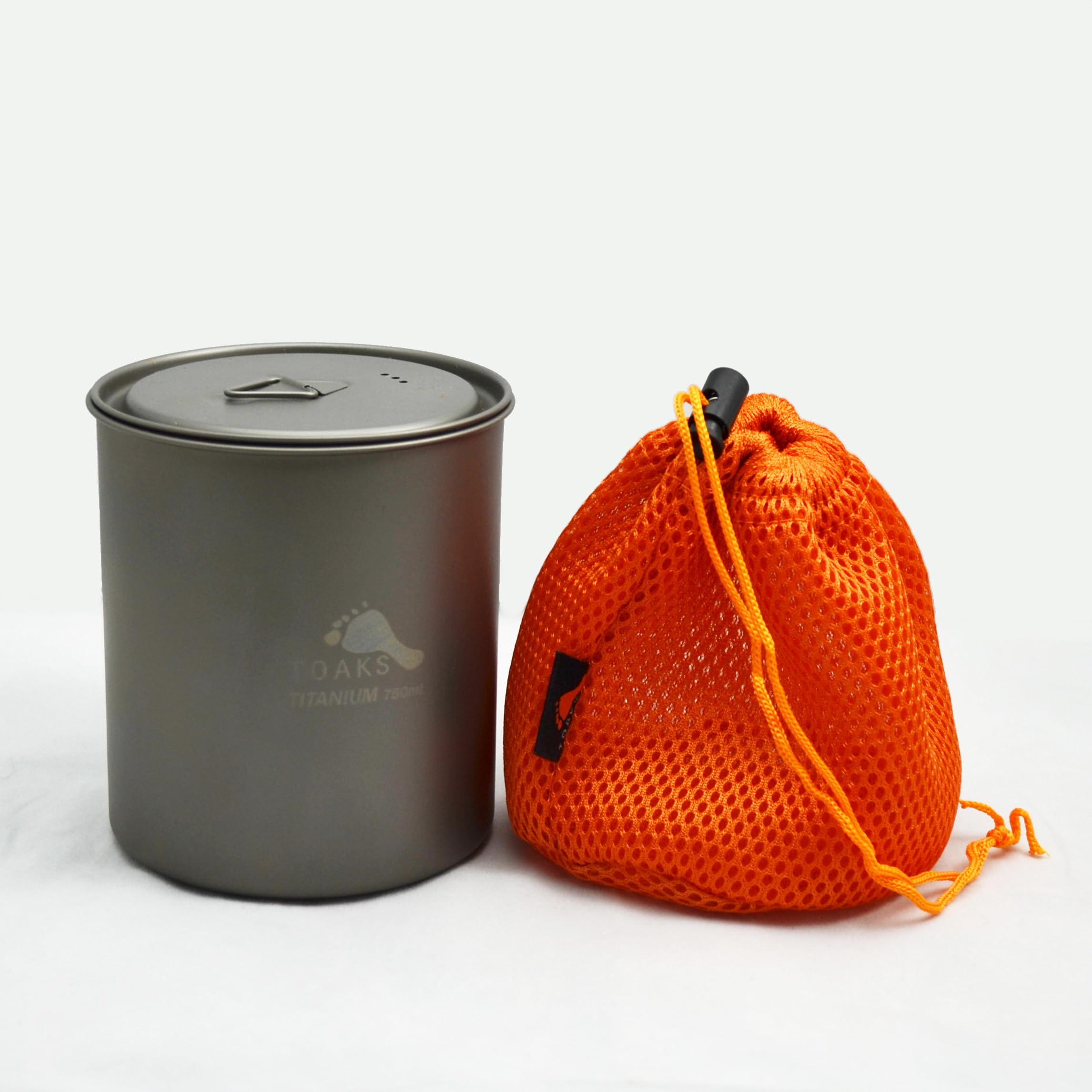 Titanium Pot 750ml (with lid, without handle) POT-750-NH
Titanium Pot 750ml (with lid, without handle) POT-750-NH
