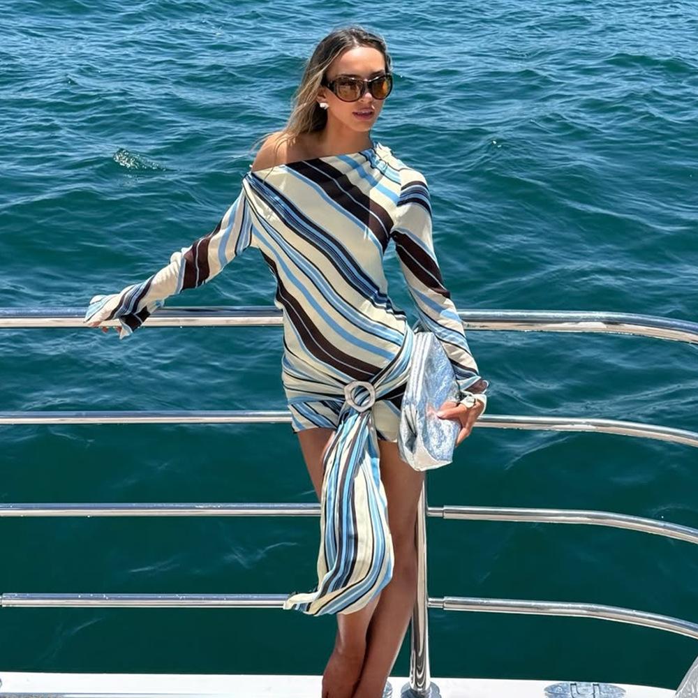Hot-selling new products Sexy casual long-sleeved striped simple fashion slanted shoulder straps hip-wrapped short skirt women S синий
Hot-selling new products Sexy casual long-sleeved striped simple fashion slanted shoulder straps hip-wrapped short skirt women S синий