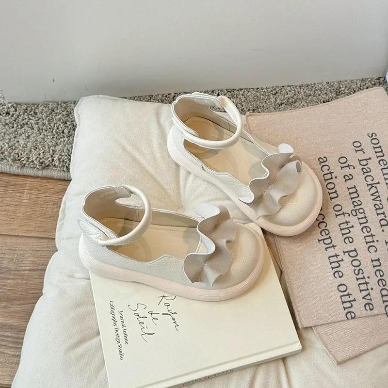 Детские туфли принцессы, однотонные универсальные туфли для девочек из кожи с закругленными краями, новинка 2024 года, детская обувь на плоской подошве с липучкой 26 бежевый
Детские туфли принцессы, однотонные универсальные туфли для девочек из кожи с закругленными краями, новинка 2024 года, детская обувь на плоской подошве с липучкой 26 бежевый