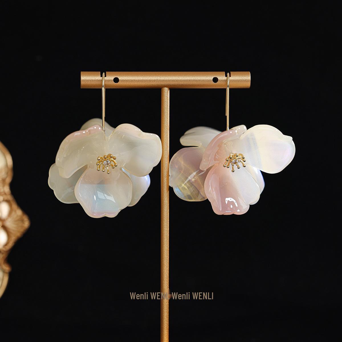 Преувеличенные серьги-лепестки из смолы: Женский отпускной стиль 2025 Акриловые подвески
Преувеличенные серьги-лепестки из смолы: Женский отпускной стиль 2025 Акриловые подвески