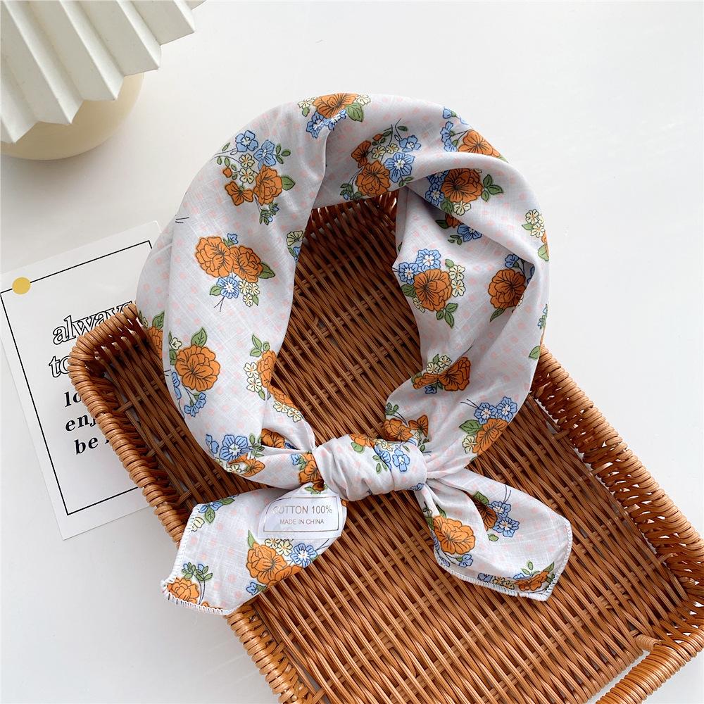 63*63cm Flower Print Cotton Bandanas Square Scarf Women Girls Headband Accessories Handkerchief Neckerchief Hairscarf Hairscarf
63*63cm Flower Print Cotton Bandanas Square Scarf Women Girls Headband Accessories Handkerchief Neckerchief Hairscarf Hairscarf