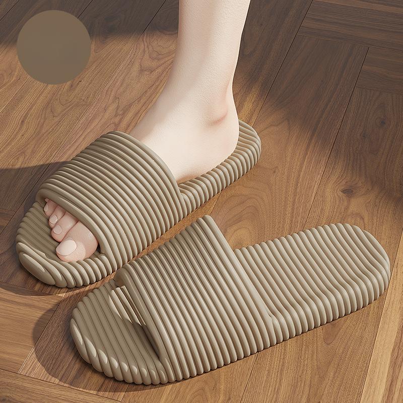 Модные тапочки с мягкой подошвой, мужские тапочки, нескользящие полосатые сандалии, женские летние домашние тапочки для ванной комнаты 40-41 хаки
Модные тапочки с мягкой подошвой, мужские тапочки, нескользящие полосатые сандалии, женские летние домашние тапочки для ванной комнаты 40-41 хаки