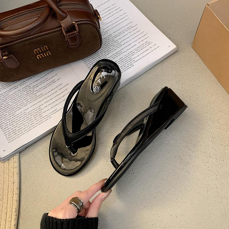 Туфли на танкетке, на высоком каблуке, шлепанцы с перемычкой, женская обувь, носить лето 2025, леопардовый принт, с открытым носком, маленькие сандалии, красные сандалии 40 чёрный
Туфли на танкетке, на высоком каблуке, шлепанцы с перемычкой, женская обувь, носить лето 2025, леопардовый принт, с открытым носком, маленькие сандалии, красные сандалии 40 чёрный