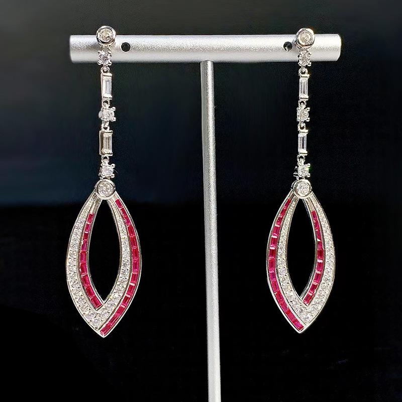 Luoxi Temple 2023 European & American Fashion Tassel Blue Color Block Earrings 925 Silver красный
Luoxi Temple 2023 European & American Fashion Tassel Blue Color Block Earrings 925 Silver красный
