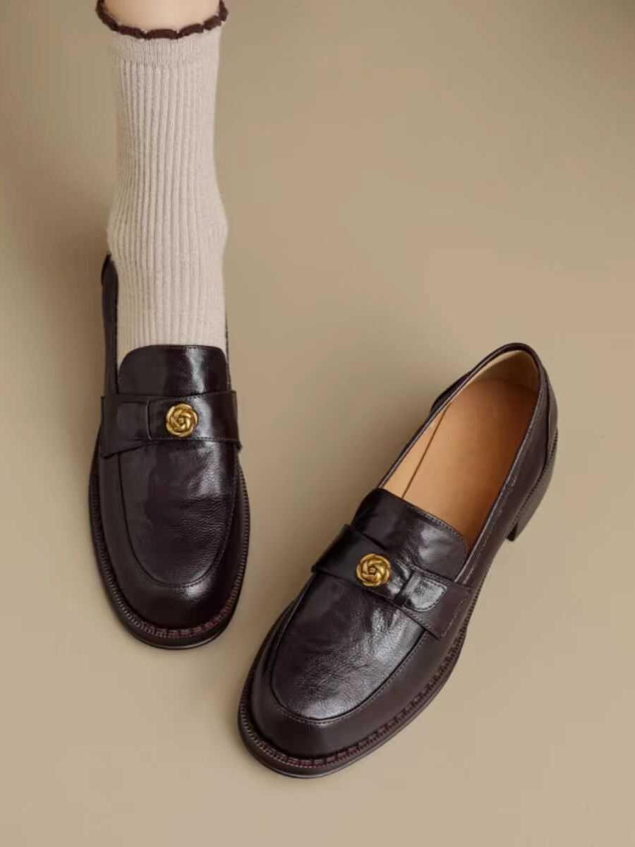 Женские французские ретро кожаные лоферы с камелией - Круглый носок, Массивный каблук, Слипоны 39 коричневый
Женские французские ретро кожаные лоферы с камелией - Круглый носок, Массивный каблук, Слипоны 39 коричневый