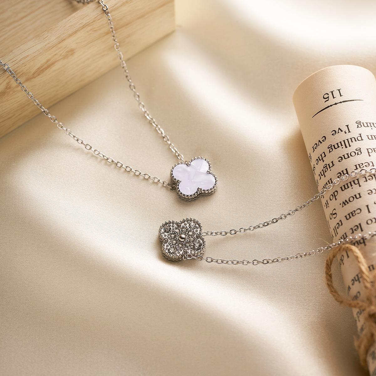 15 мм суцільний колір щасливий чотирилистий конюшина титан сталевий намисто модне високоякісне жіноче намисто
15 мм суцільний колір щасливий чотирилистий конюшина титан сталевий намисто модне високоякісне жіноче намисто