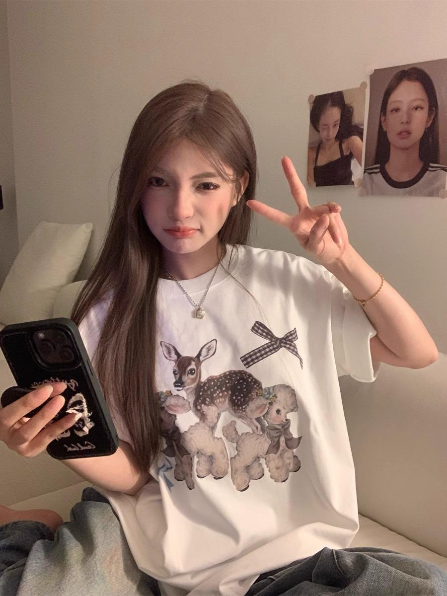 Women s 2025 Summer White Cotton T-Shirt - American Retro Lamb Print, Slim Fit, Short Sleeve XL
Women s 2025 Summer White Cotton T-Shirt - American Retro Lamb Print, Slim Fit, Short Sleeve XL