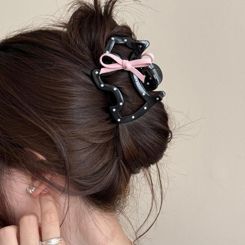 White Polka Dot Dog Bow Shark Clip Elegant Large Hair Claws Simple Korean Style Fashionable Hair Accessories
White Polka Dot Dog Bow Shark Clip Elegant Large Hair Claws Simple Korean Style Fashionable Hair Accessories